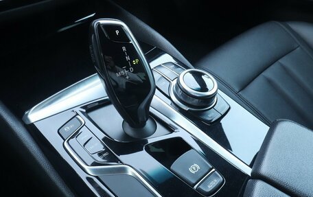 BMW 5 серия, 2017 год, 2 876 000 рублей, 12 фотография