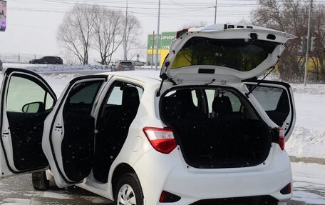 Toyota Vitz, 2019 год, 990 000 рублей, 18 фотография