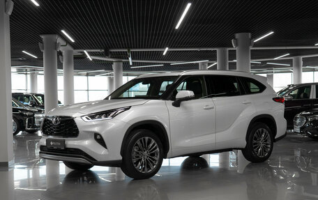 Toyota Highlander, 2025 год, 5 700 000 рублей, 1 фотография