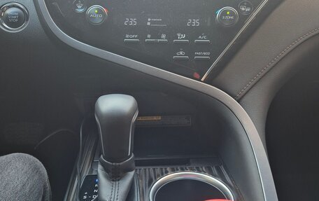 Toyota Camry, 2019 год, 3 150 000 рублей, 18 фотография