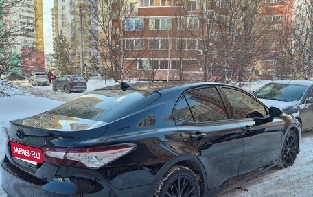 Toyota Camry, 2019 год, 3 150 000 рублей, 7 фотография