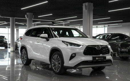 Toyota Highlander, 2025 год, 5 700 000 рублей, 2 фотография