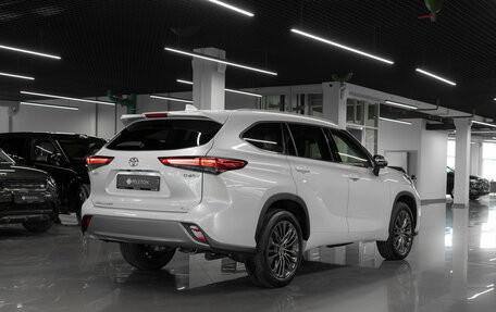 Toyota Highlander, 2025 год, 5 700 000 рублей, 5 фотография