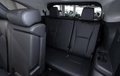 Toyota Highlander, 2025 год, 5 700 000 рублей, 15 фотография