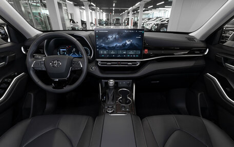 Toyota Highlander, 2025 год, 5 700 000 рублей, 8 фотография