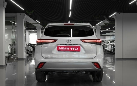 Toyota Highlander, 2025 год, 5 700 000 рублей, 6 фотография