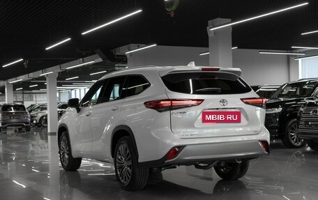 Toyota Highlander, 2025 год, 5 700 000 рублей, 4 фотография