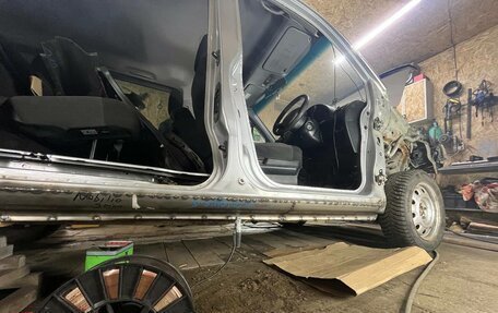 Honda Mobilio Spike I рестайлинг, 2003 год, 500 000 рублей, 16 фотография