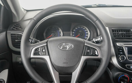 Hyundai Solaris II рестайлинг, 2016 год, 899 000 рублей, 15 фотография