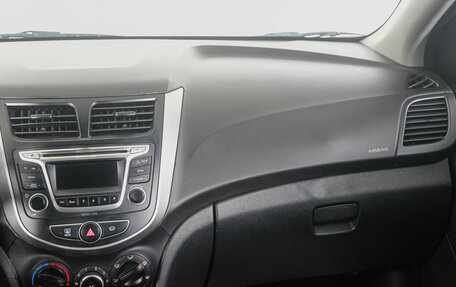 Hyundai Solaris II рестайлинг, 2016 год, 899 000 рублей, 14 фотография