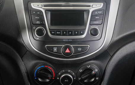 Hyundai Solaris II рестайлинг, 2016 год, 899 000 рублей, 18 фотография