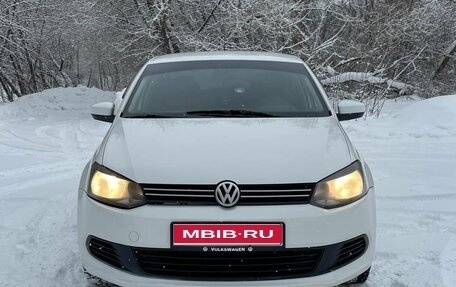 Volkswagen Polo VI (EU Market), 2012 год, 500 000 рублей, 1 фотография