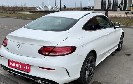 Mercedes-Benz C-Класс, 2019 год, 3 300 000 рублей, 1 фотография