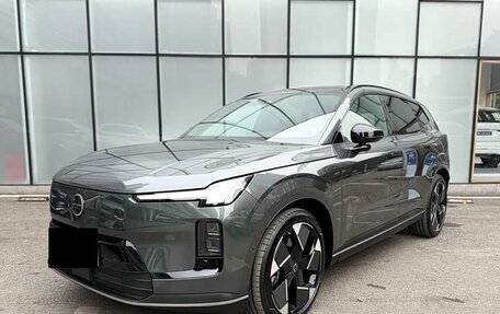 Volvo XC70, 2025 год, 6 680 000 рублей, 1 фотография