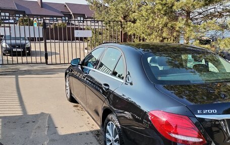 Mercedes-Benz E-Класс, 2020 год, 3 500 000 рублей, 6 фотография