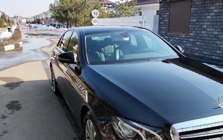 Mercedes-Benz E-Класс, 2020 год, 3 500 000 рублей, 3 фотография