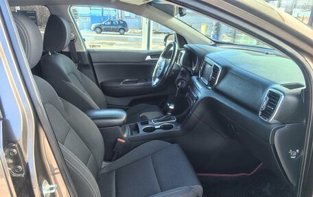 KIA Sportage IV рестайлинг, 2017 год, 1 780 000 рублей, 14 фотография