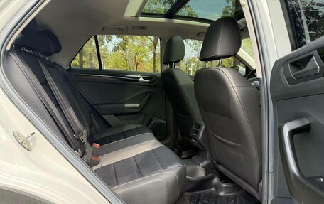 Volkswagen T-Roc I, 2022 год, 1 850 000 рублей, 9 фотография