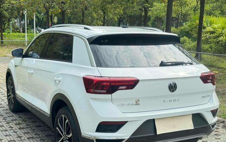 Volkswagen T-Roc I, 2022 год, 1 850 000 рублей, 5 фотография