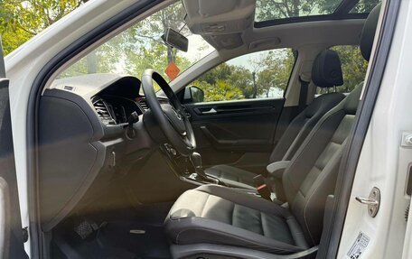 Volkswagen T-Roc I, 2022 год, 1 850 000 рублей, 6 фотография