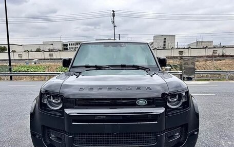 Land Rover Defender II, 2025 год, 12 880 000 рублей, 2 фотография