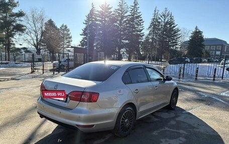 Volkswagen Jetta VI, 2013 год, 1 100 000 рублей, 2 фотография