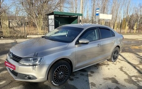 Volkswagen Jetta VI, 2013 год, 1 100 000 рублей, 4 фотография