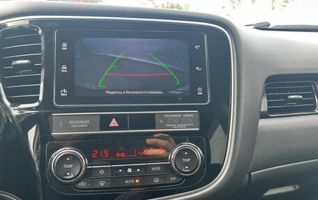 Mitsubishi Outlander III рестайлинг 3, 2019 год, 2 489 000 рублей, 26 фотография