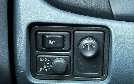 Nissan Almera, 2005 год, 509 000 рублей, 22 фотография