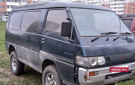 Mitsubishi Delica III, 1991 год, 800 000 рублей, 2 фотография