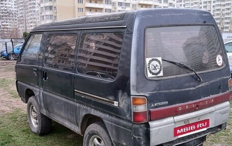 Mitsubishi Delica III, 1991 год, 800 000 рублей, 6 фотография