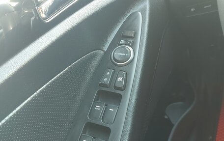 Hyundai Sonata VI, 2012 год, 1 150 000 рублей, 2 фотография