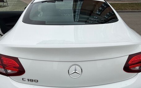 Mercedes-Benz C-Класс, 2019 год, 3 300 000 рублей, 3 фотография