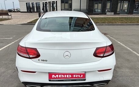Mercedes-Benz C-Класс, 2019 год, 3 300 000 рублей, 2 фотография