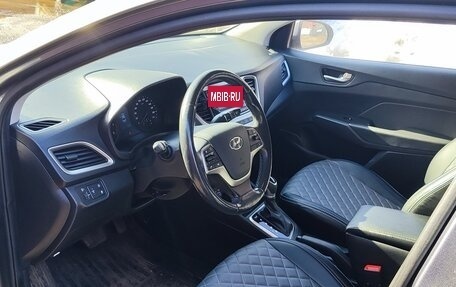 Hyundai Solaris II рестайлинг, 2018 год, 1 420 000 рублей, 12 фотография