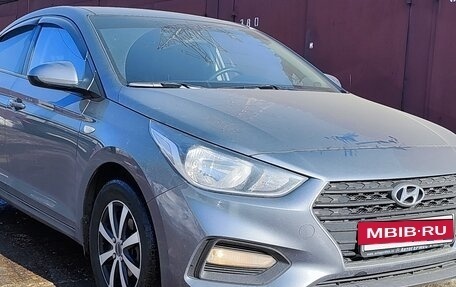 Hyundai Solaris II рестайлинг, 2018 год, 1 420 000 рублей, 3 фотография