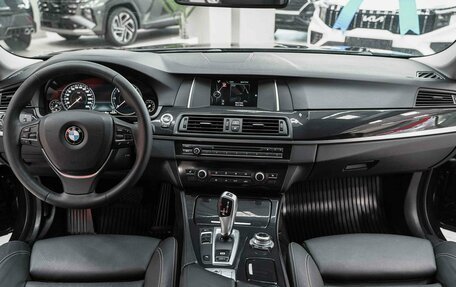 BMW 5 серия, 2015 год, 2 090 000 рублей, 10 фотография