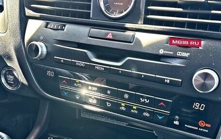 Lexus RX IV рестайлинг, 2017 год, 4 000 000 рублей, 9 фотография