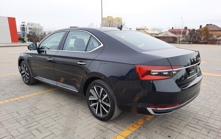 Skoda Superb III рестайлинг, 2025 год, 3 160 000 рублей, 4 фотография