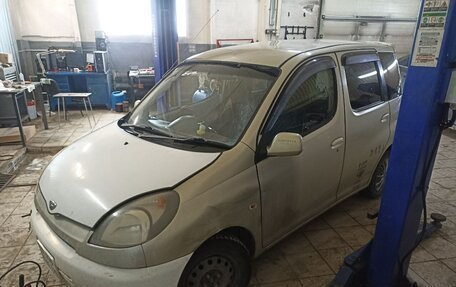 Toyota FunCargo, 2001 год, 150 000 рублей, 23 фотография