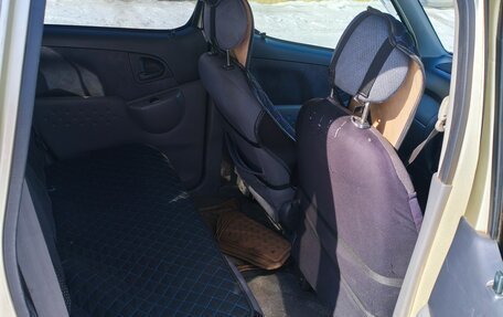 Toyota FunCargo, 2001 год, 150 000 рублей, 19 фотография