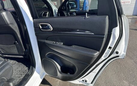 Jeep Grand Cherokee, 2014 год, 2 800 000 рублей, 31 фотография