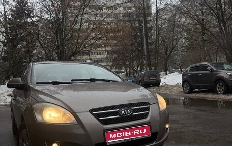 KIA cee'd I рестайлинг, 2009 год, 690 000 рублей, 1 фотография
