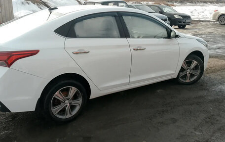 Hyundai Solaris II рестайлинг, 2018 год, 1 250 000 рублей, 7 фотография