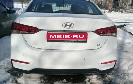 Hyundai Solaris II рестайлинг, 2018 год, 1 250 000 рублей, 6 фотография