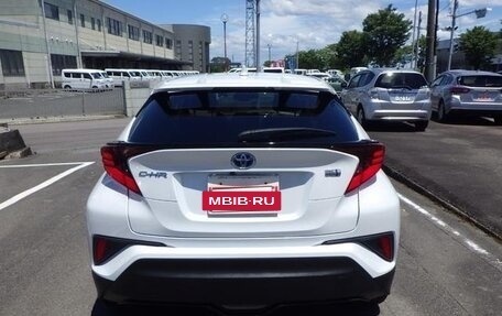 Toyota C-HR I рестайлинг, 2021 год, 1 485 000 рублей, 4 фотография