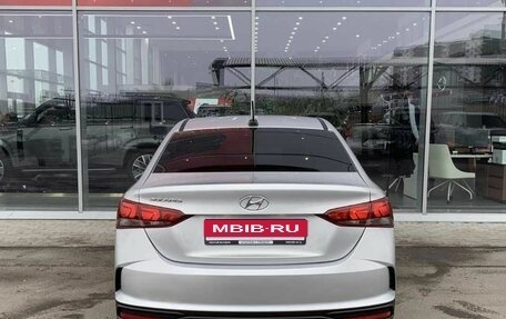Hyundai Solaris II рестайлинг, 2021 год, 1 575 000 рублей, 10 фотография