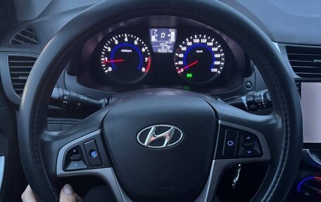 Hyundai Solaris II рестайлинг, 2014 год, 990 000 рублей, 12 фотография