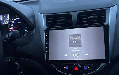 Hyundai Solaris II рестайлинг, 2014 год, 990 000 рублей, 11 фотография