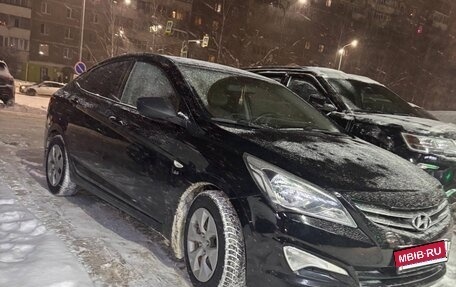 Hyundai Solaris II рестайлинг, 2014 год, 990 000 рублей, 6 фотография